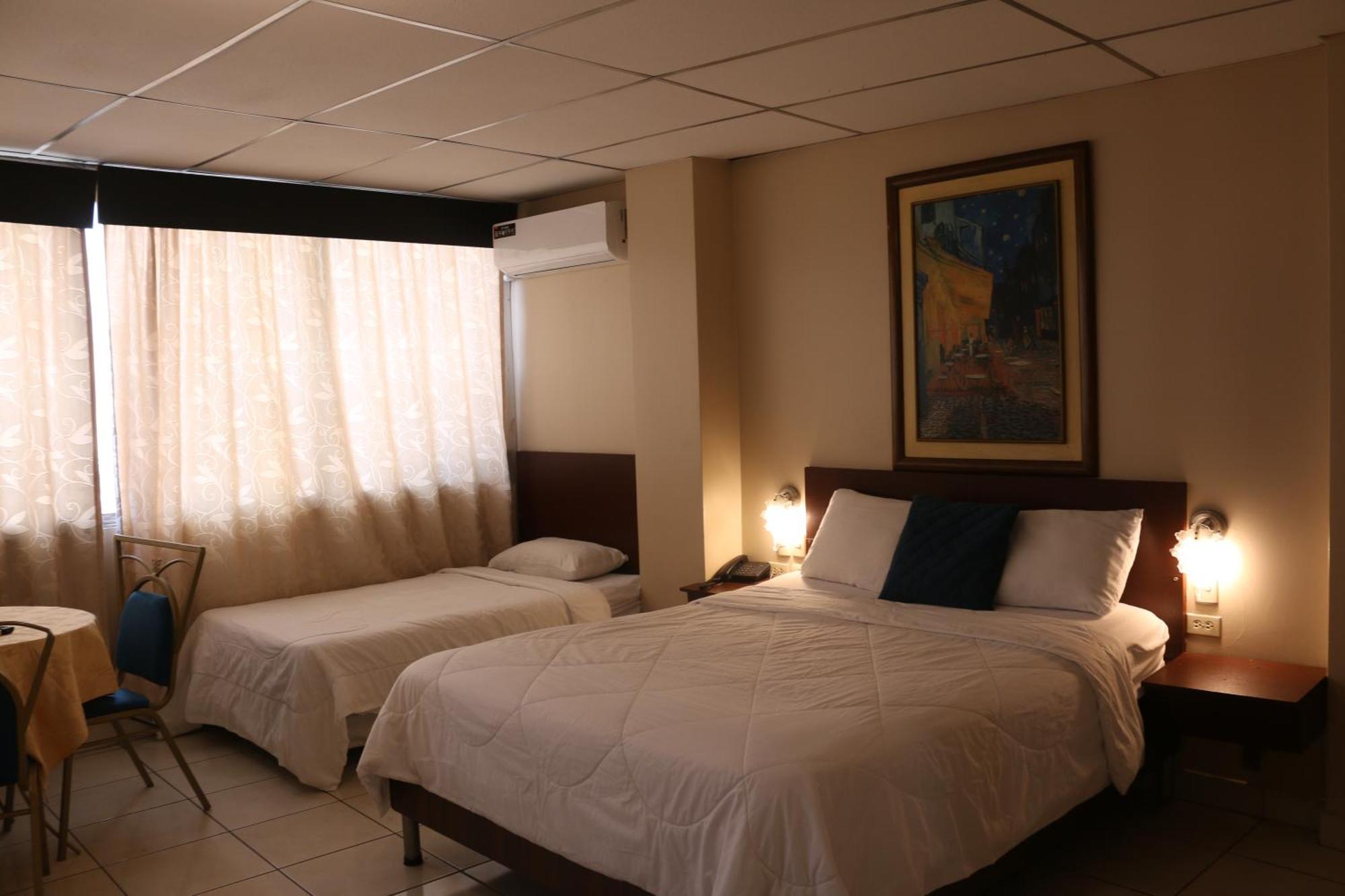 Tropical Inn Hotel Guayaquil Ngoại thất bức ảnh