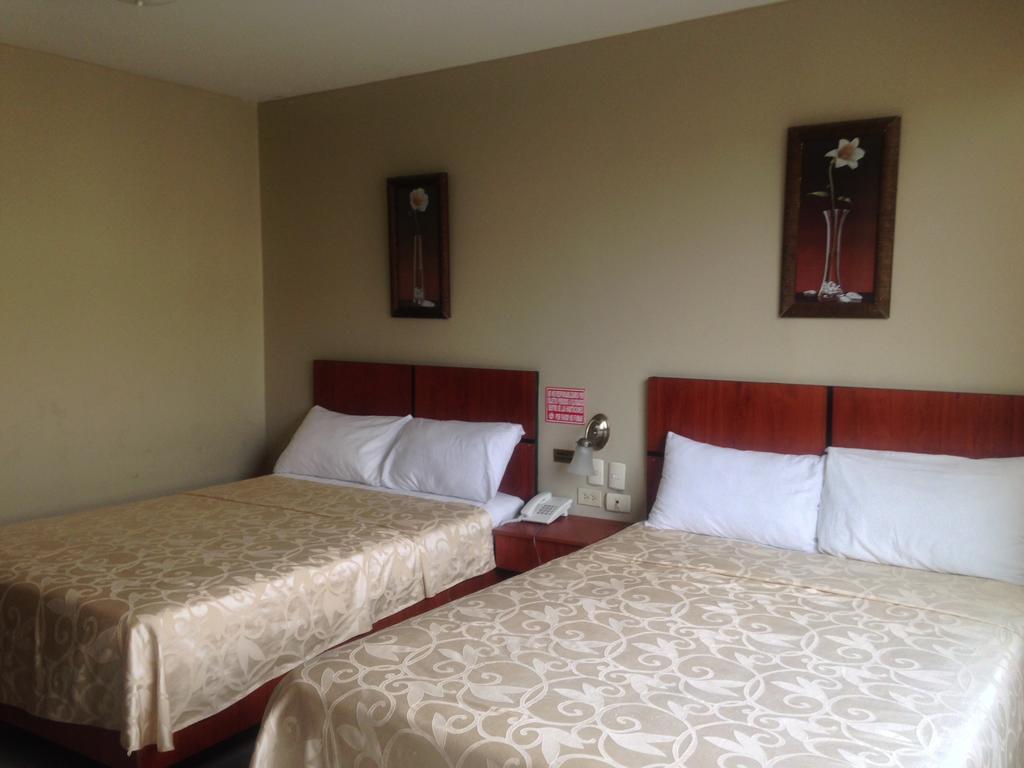 Tropical Inn Hotel Guayaquil Ngoại thất bức ảnh