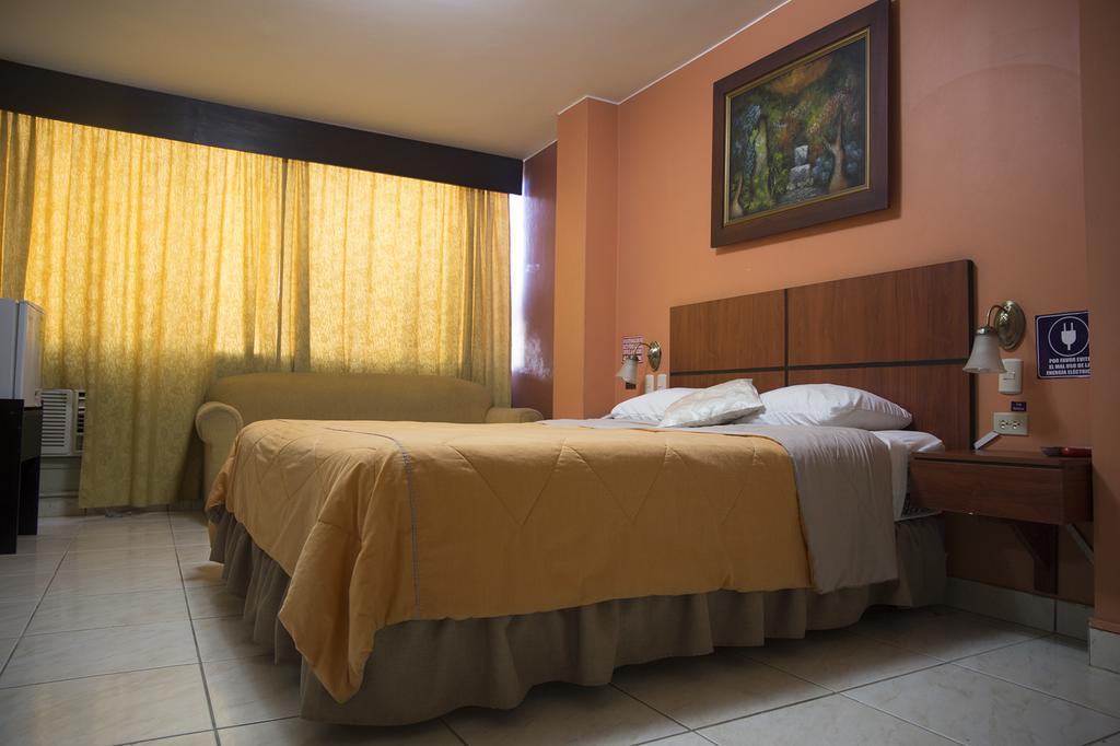 Tropical Inn Hotel Guayaquil Ngoại thất bức ảnh