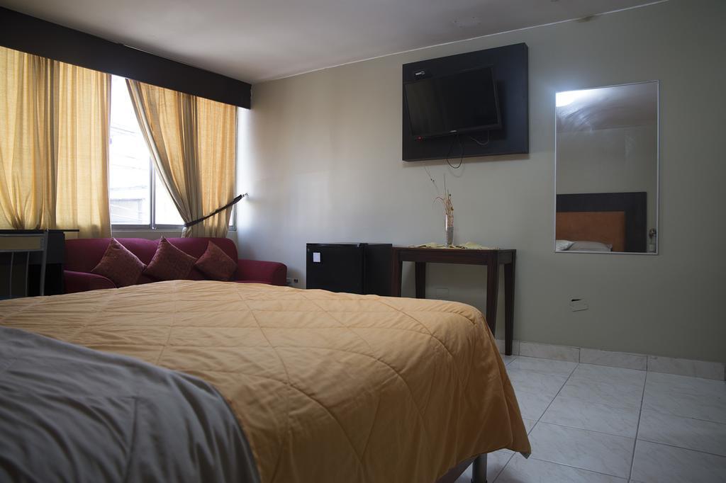 Tropical Inn Hotel Guayaquil Ngoại thất bức ảnh