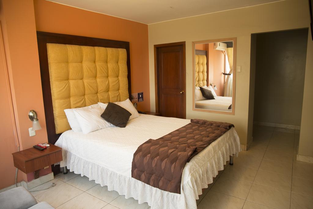 Tropical Inn Hotel Guayaquil Ngoại thất bức ảnh