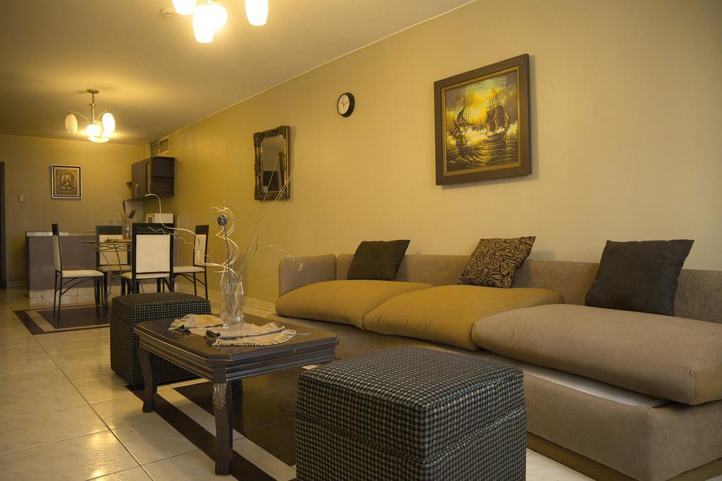 Tropical Inn Hotel Guayaquil Ngoại thất bức ảnh