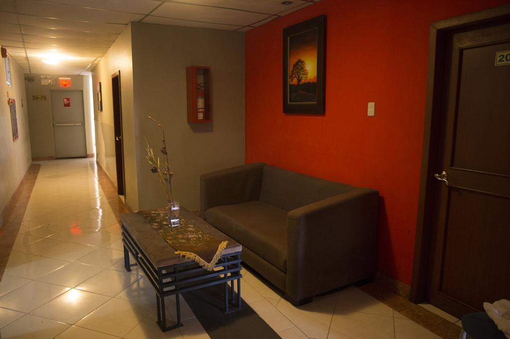 Tropical Inn Hotel Guayaquil Ngoại thất bức ảnh