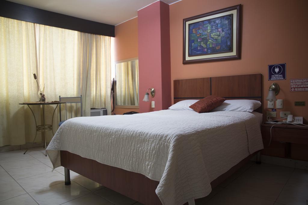 Tropical Inn Hotel Guayaquil Ngoại thất bức ảnh