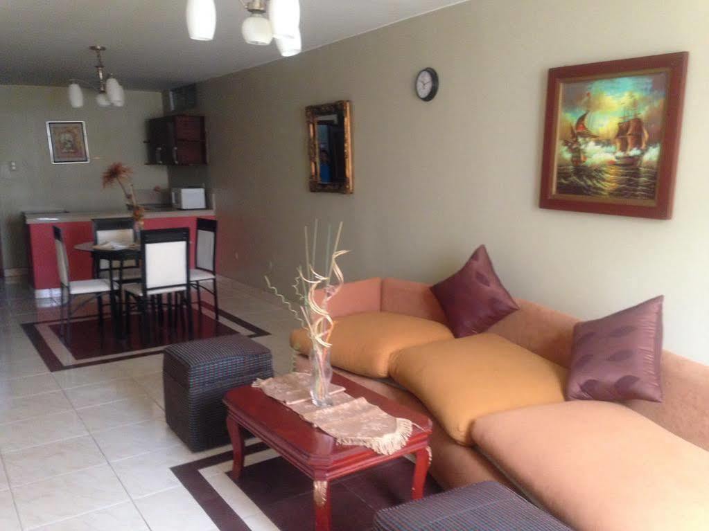 Tropical Inn Hotel Guayaquil Ngoại thất bức ảnh